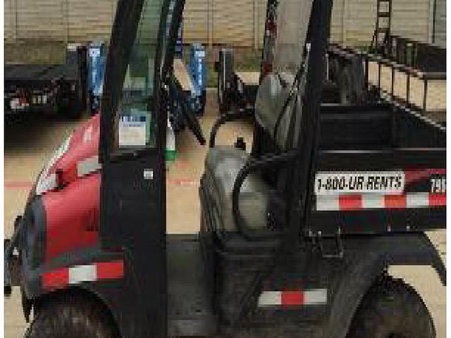 2010 CLUB CAR XRT 1550G W/CAB Photo