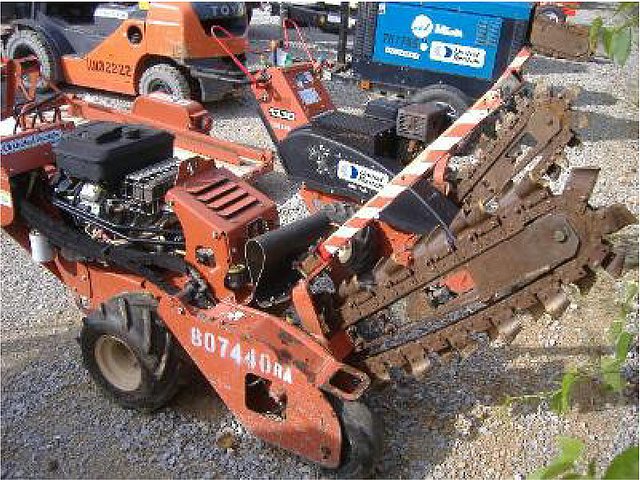 2010 DITCH WITCH RT12 Photo