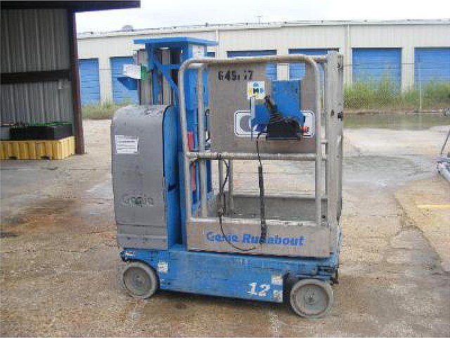 2006 GENIE GR12 Photo
