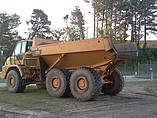 2002 CATERPILLAR 725 Photo #2