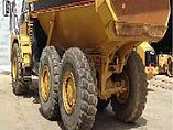 2007 CATERPILLAR 725 Photo #2