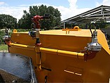 2004 CATERPILLAR 725 Photo #9