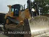11 CATERPILLAR D8T