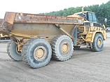 2001 CATERPILLAR 725 Photo #2
