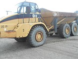 2001 CATERPILLAR 725 Photo #3