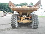2001 CATERPILLAR 725 Photo #11