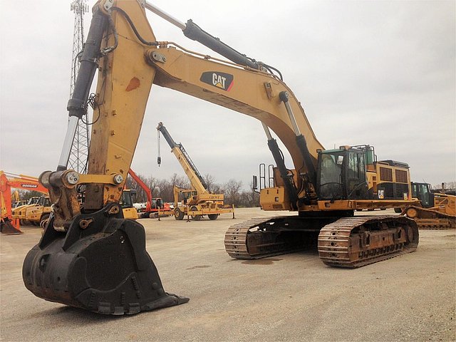2011 CATERPILLAR 390DL Photo