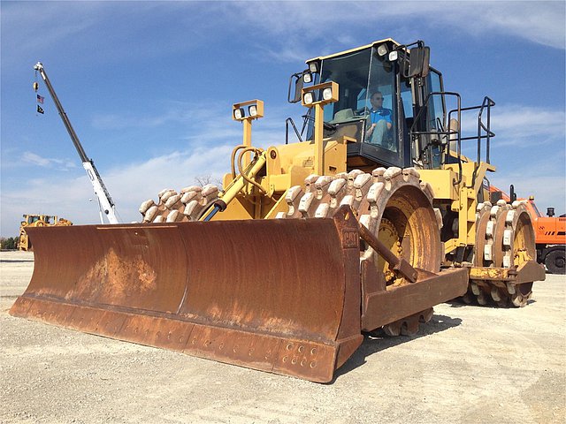 1996 CATERPILLAR 825G Photo
