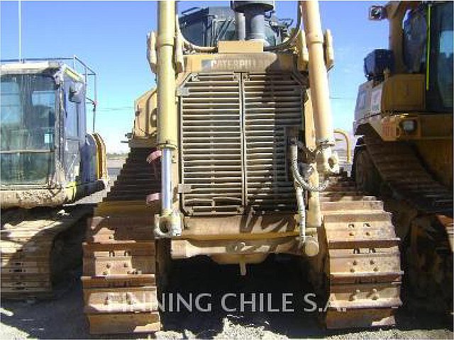 2010 CATERPILLAR D8T Photo