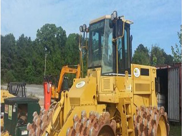 2003 CATERPILLAR 815F Photo