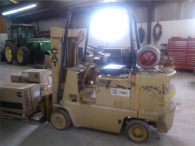 CATERPILLAR T45B Photo