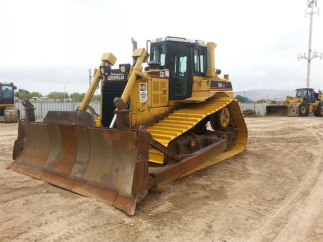 2001 CATERPILLAR D6R LGP Photo