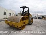 2010 CATERPILLAR CS-533E Photo #3