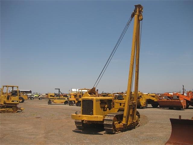 CATERPILLAR 561B Photo