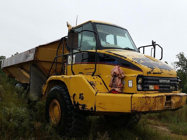 2001 CATERPILLAR 730 Photo